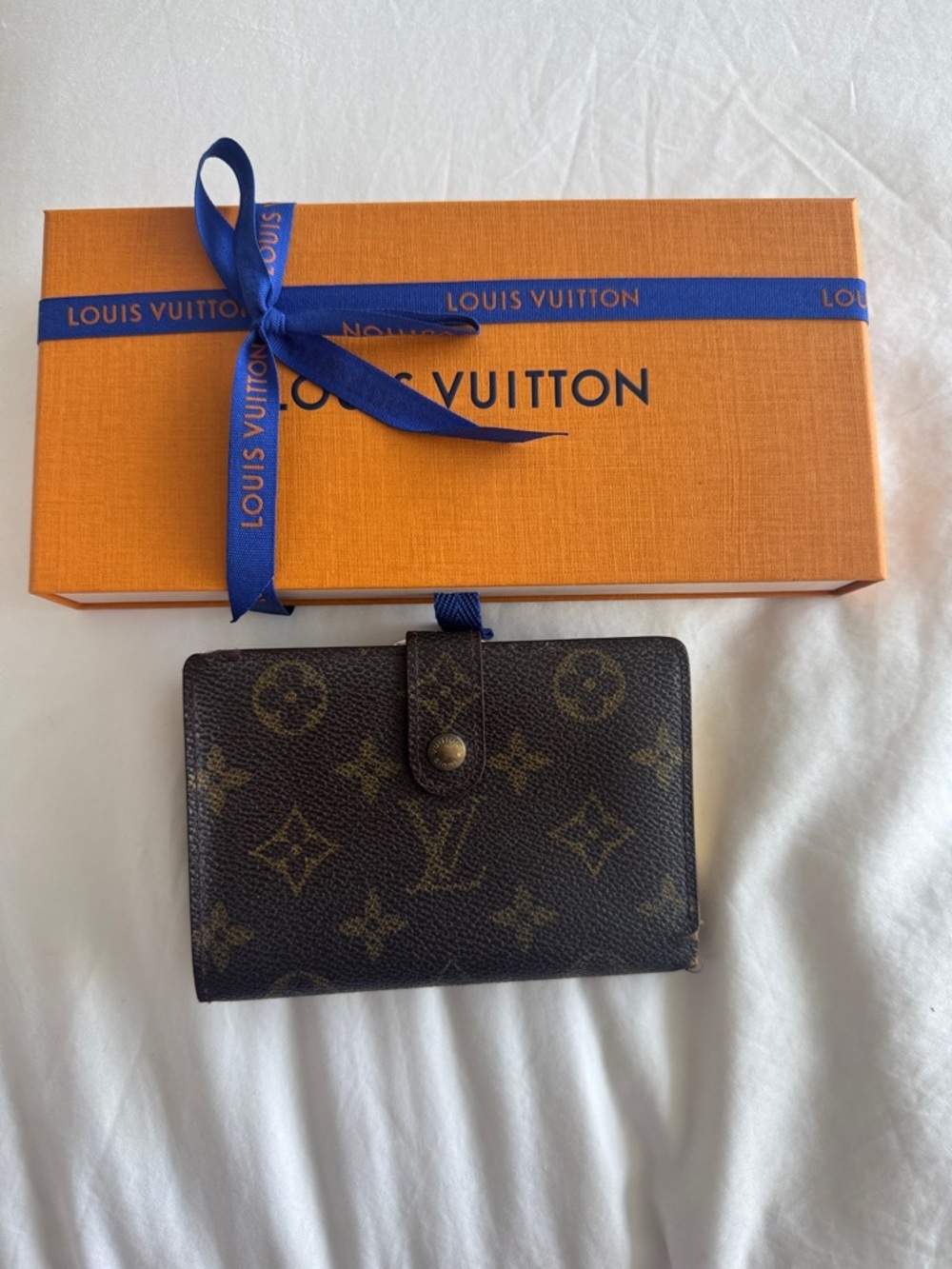 LOW START! Louis Vuitton bundle  Monogram Compact kiss lock/  new box